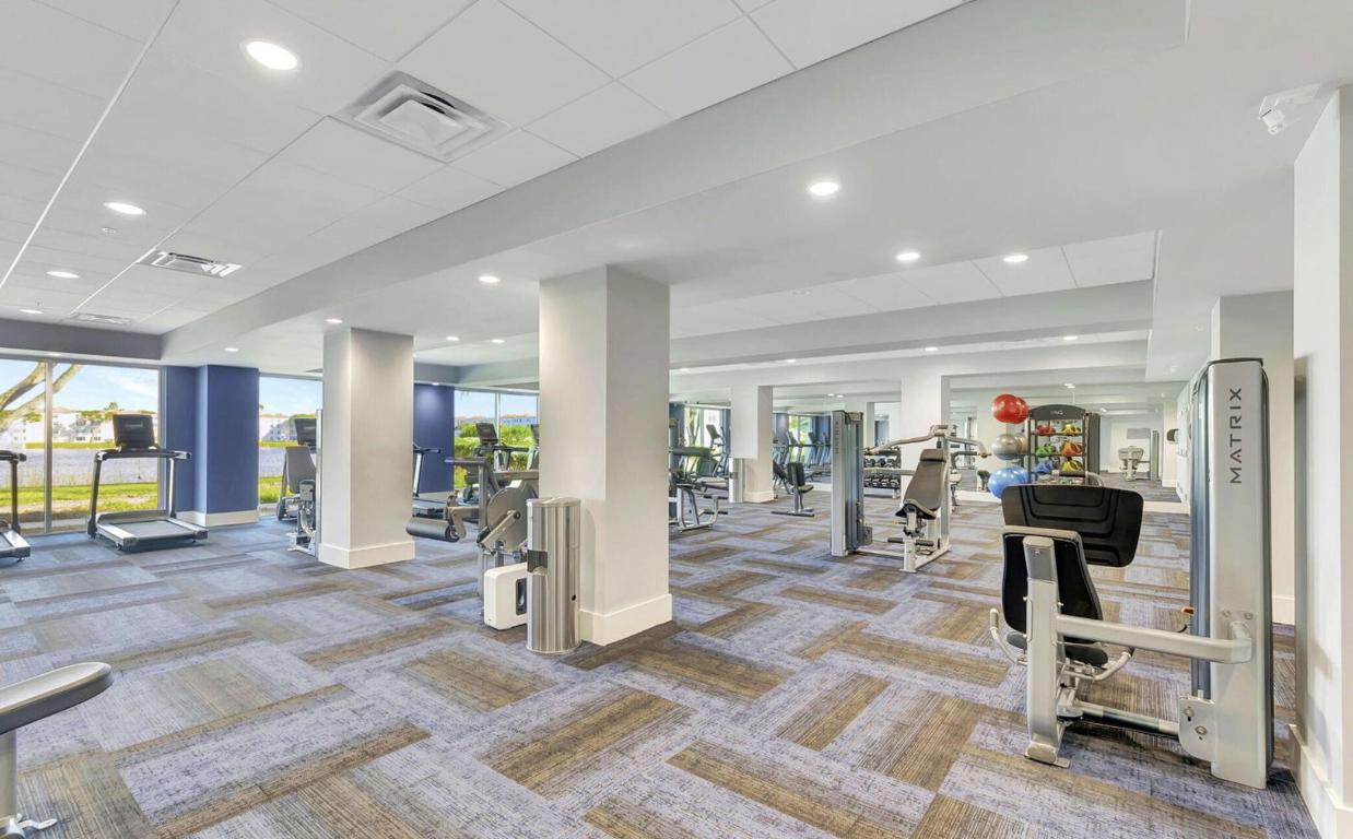 HUNTINGTON POINTE - Residential Lease