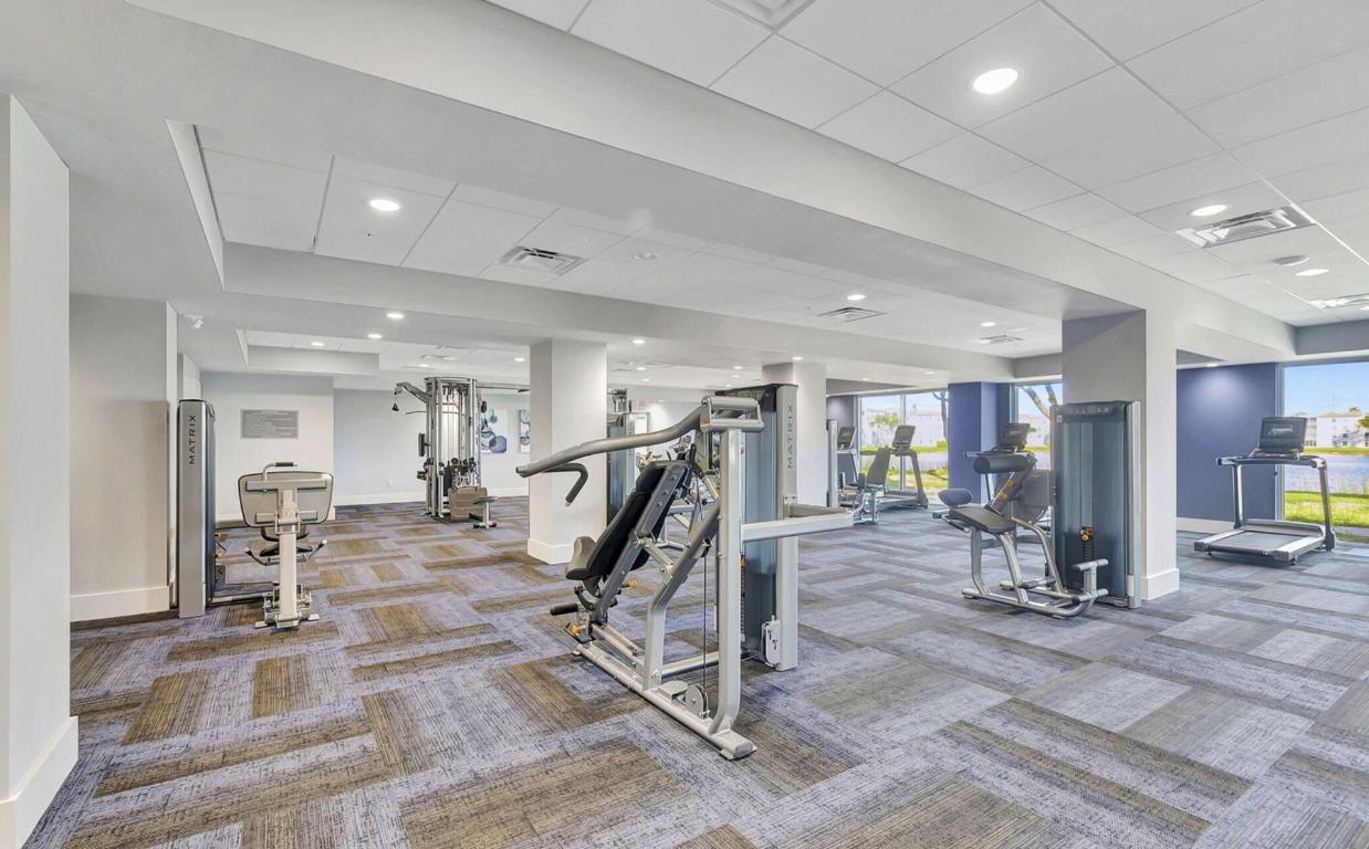 HUNTINGTON POINTE - Residential Lease