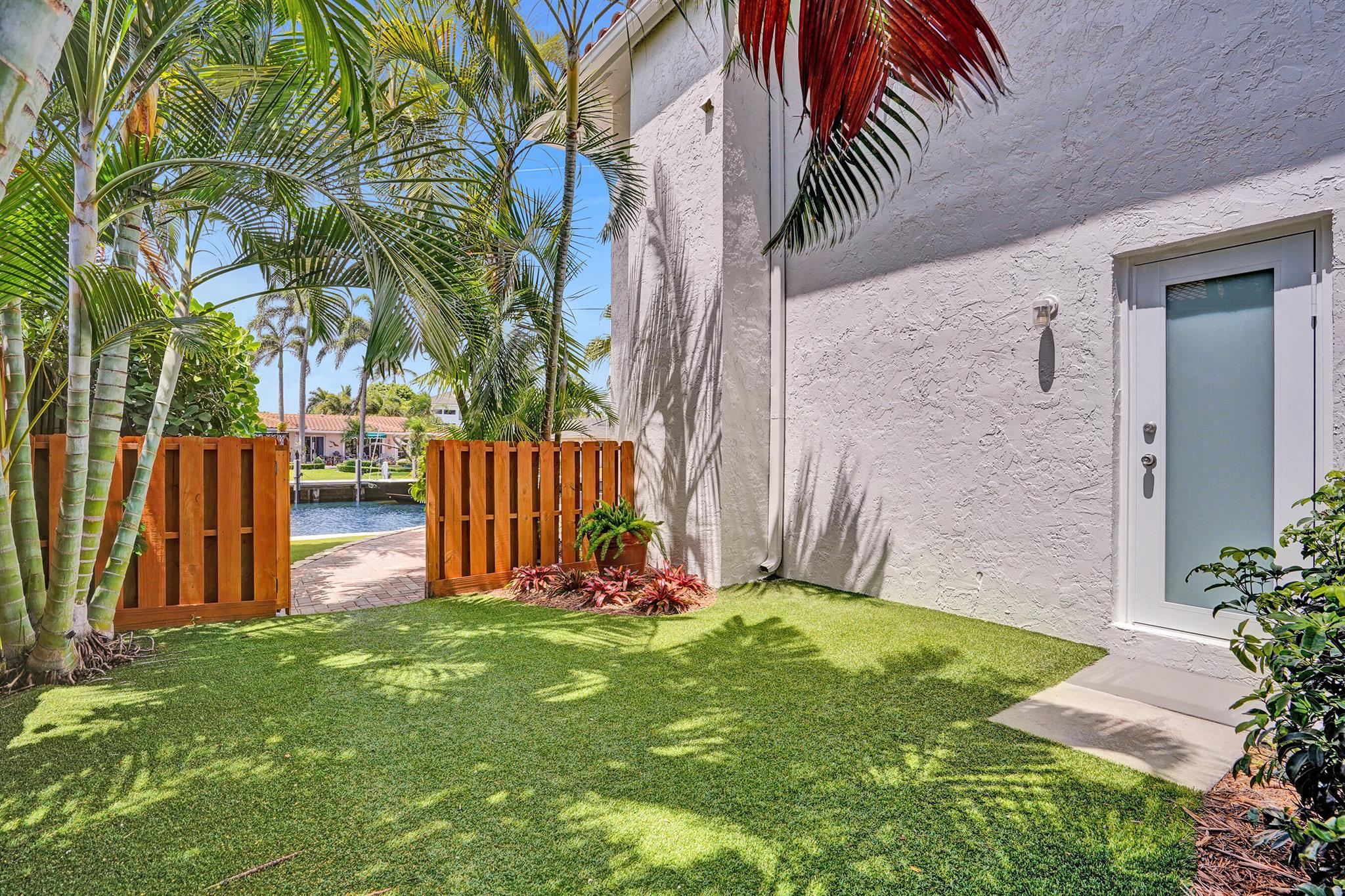 TROPIC ISLE 2ND SEC - Residential