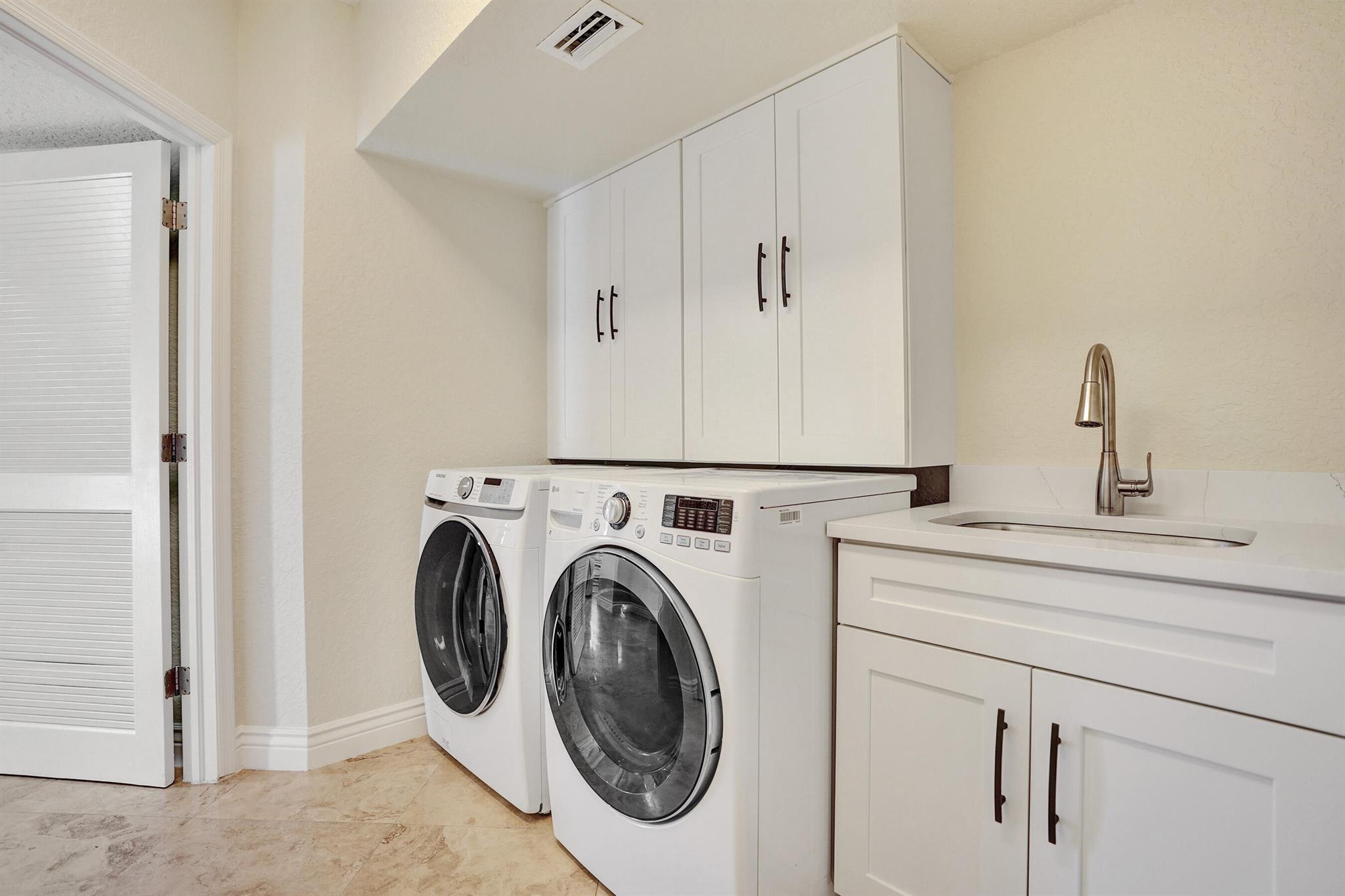 TROPIC ISLE 2ND SEC - Residential