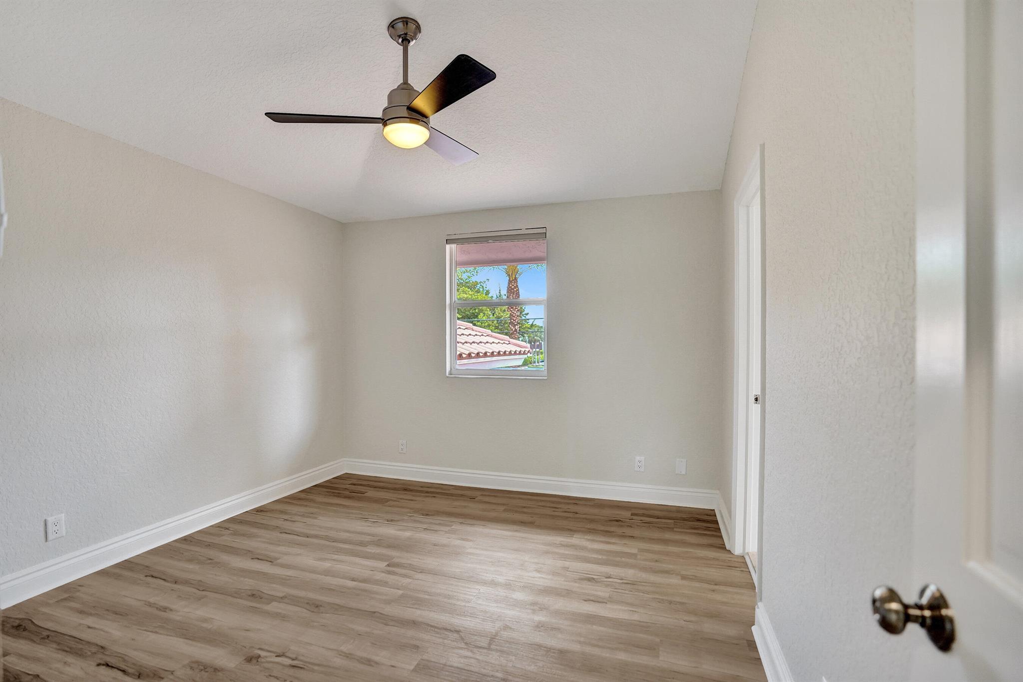 TROPIC ISLE 2ND SEC - Residential