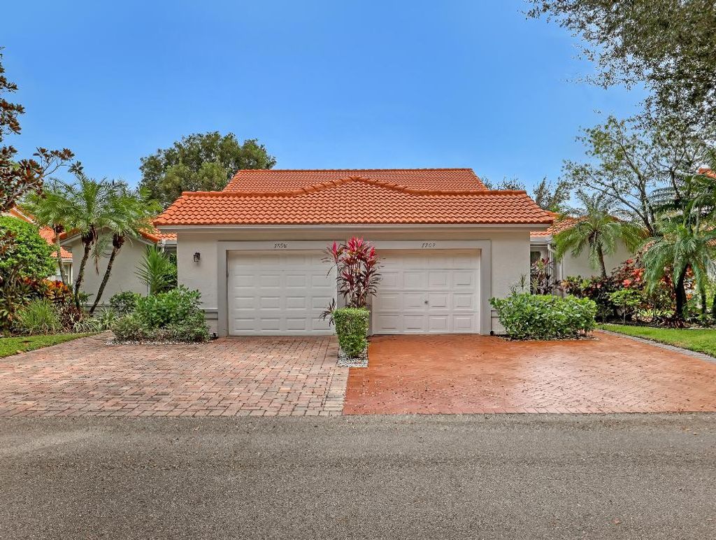 Photo of 7698 Majestic Palm Drive, Boynton Beach, FL 33437 (MLS # R11136677)