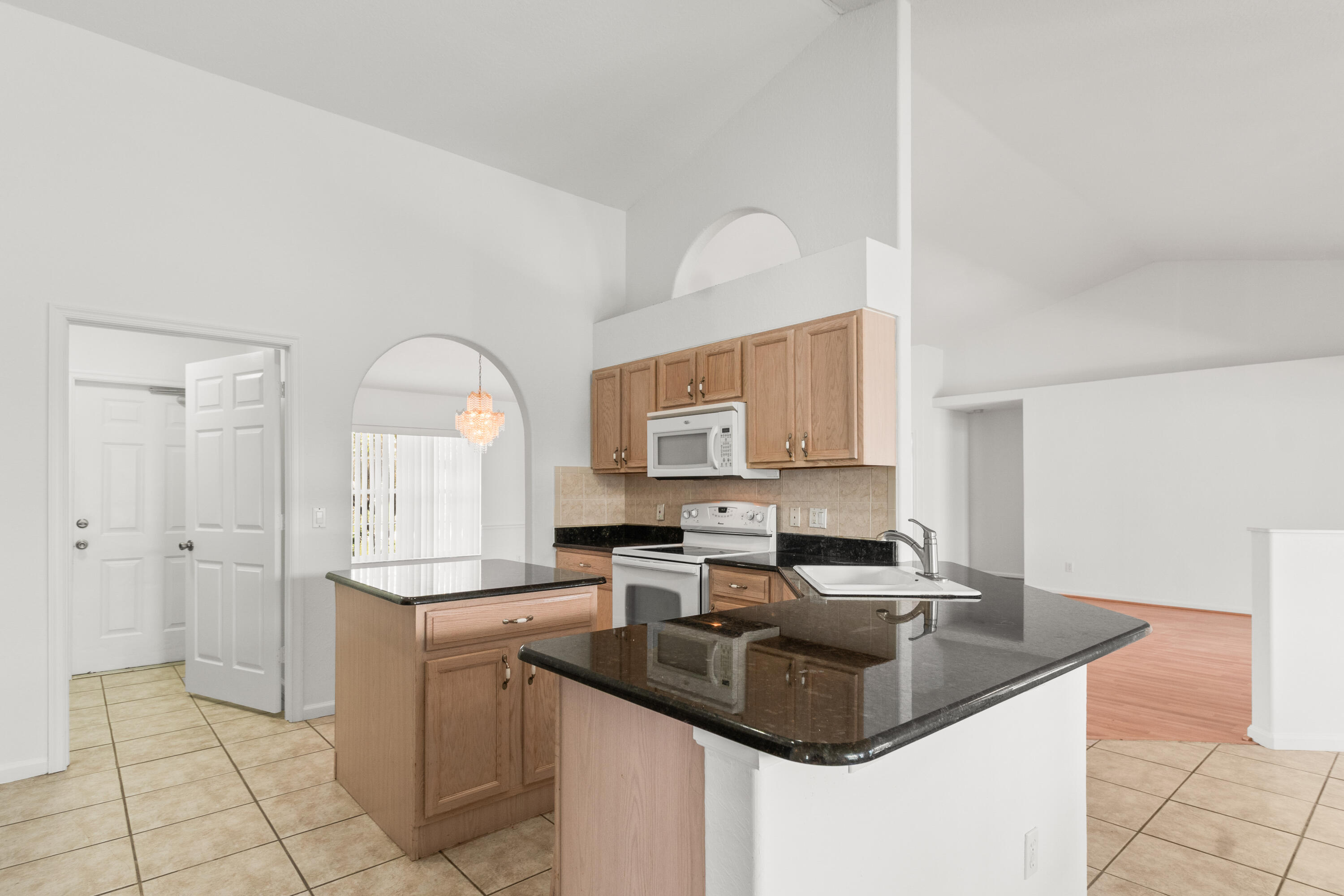 PORT ST LUCIE SECTION 46 1ST REPLAT - Residential