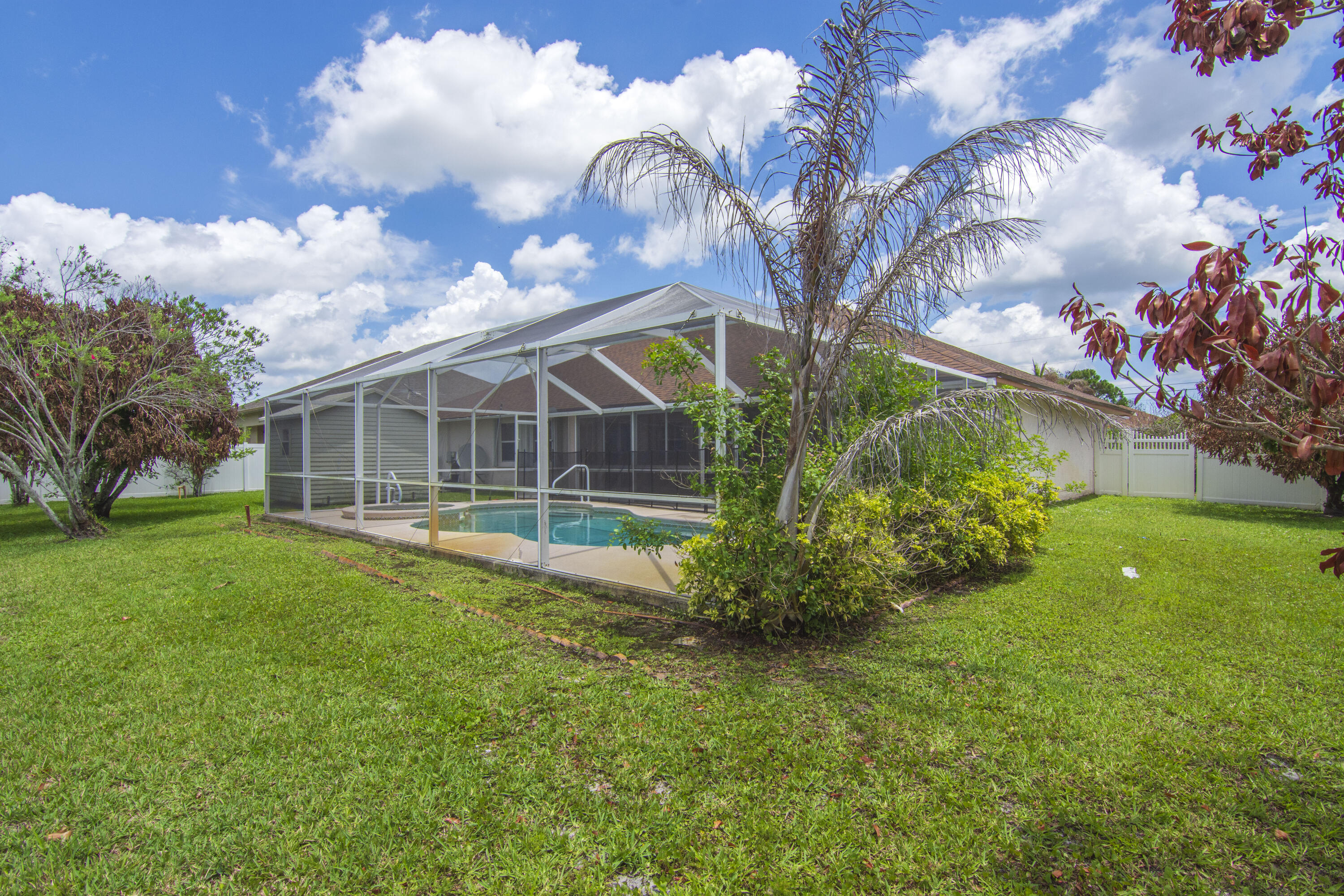 PORT ST LUCIE SECTION 46 1ST REPLAT - Residential