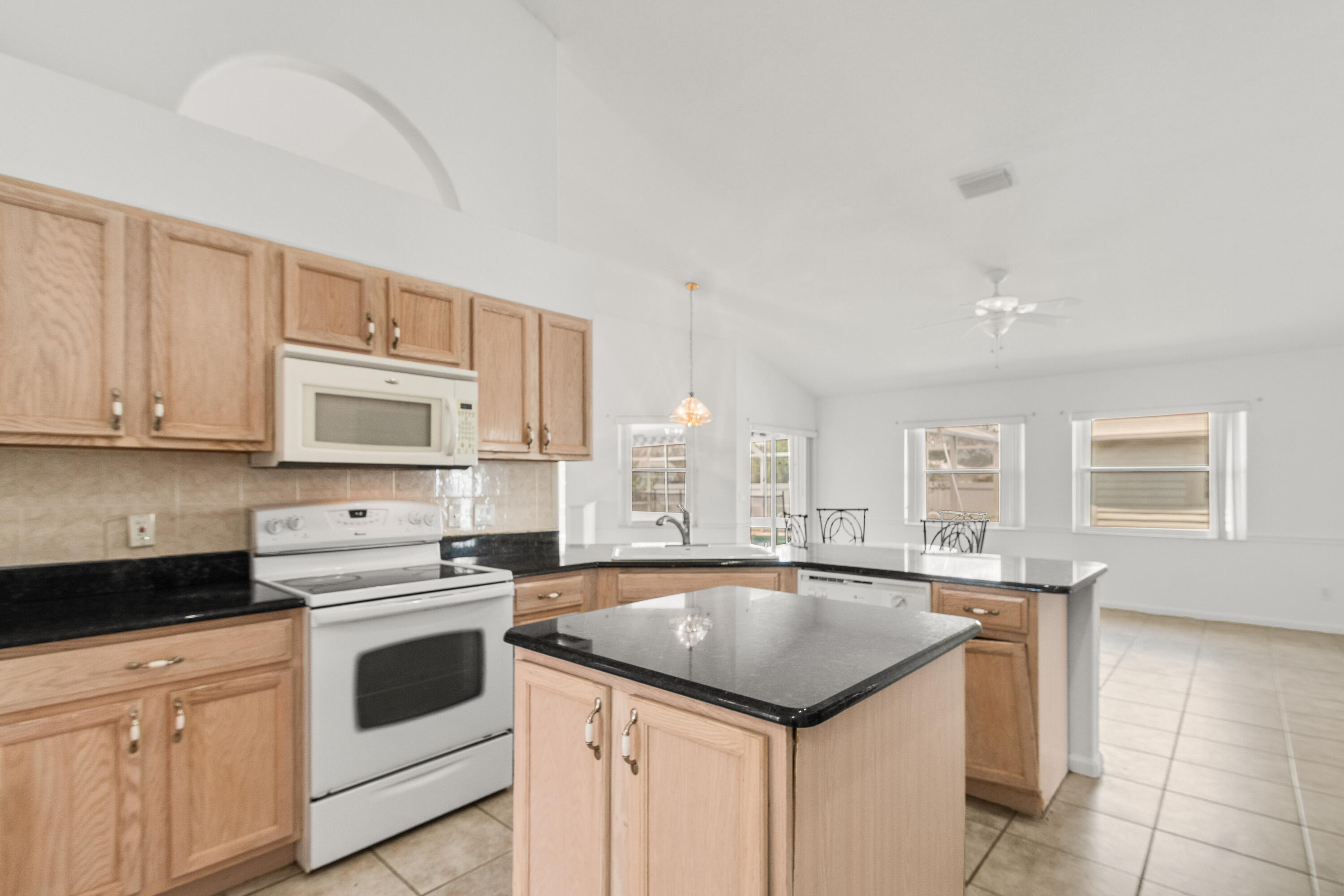 PORT ST LUCIE SECTION 46 1ST REPLAT - Residential