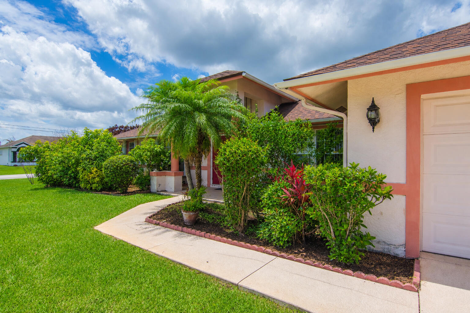 PORT ST LUCIE SECTION 46 1ST REPLAT - Residential