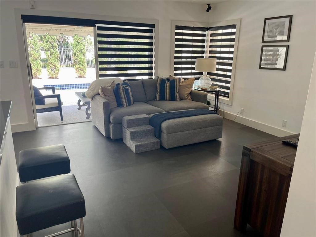 TOWN PLACE CLUB VILLAS - Residential Lease