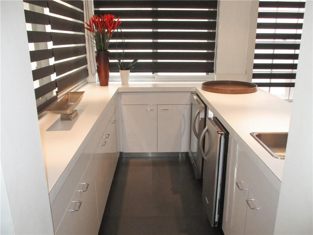 TOWN PLACE CLUB VILLAS - Residential Lease
