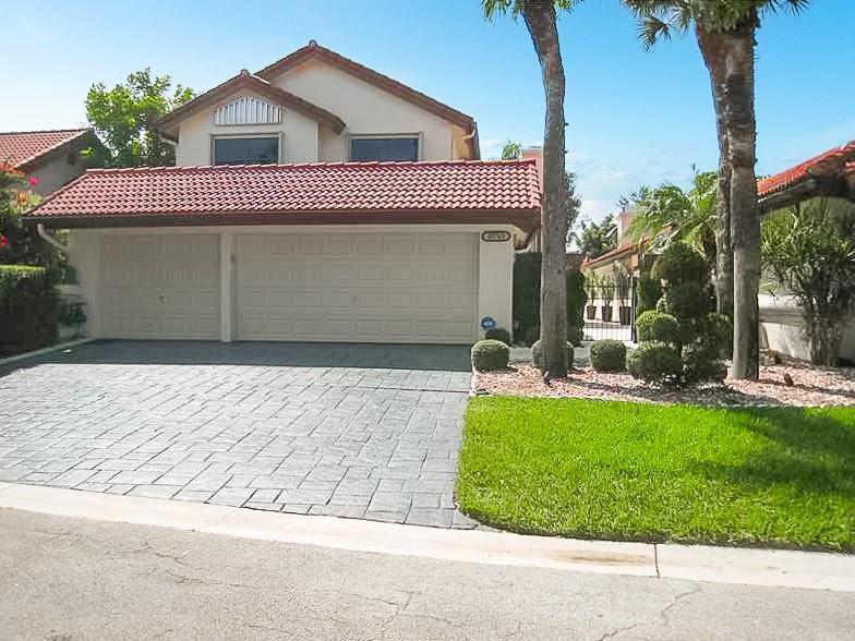 TOWN PLACE CLUB VILLAS - Residential Lease