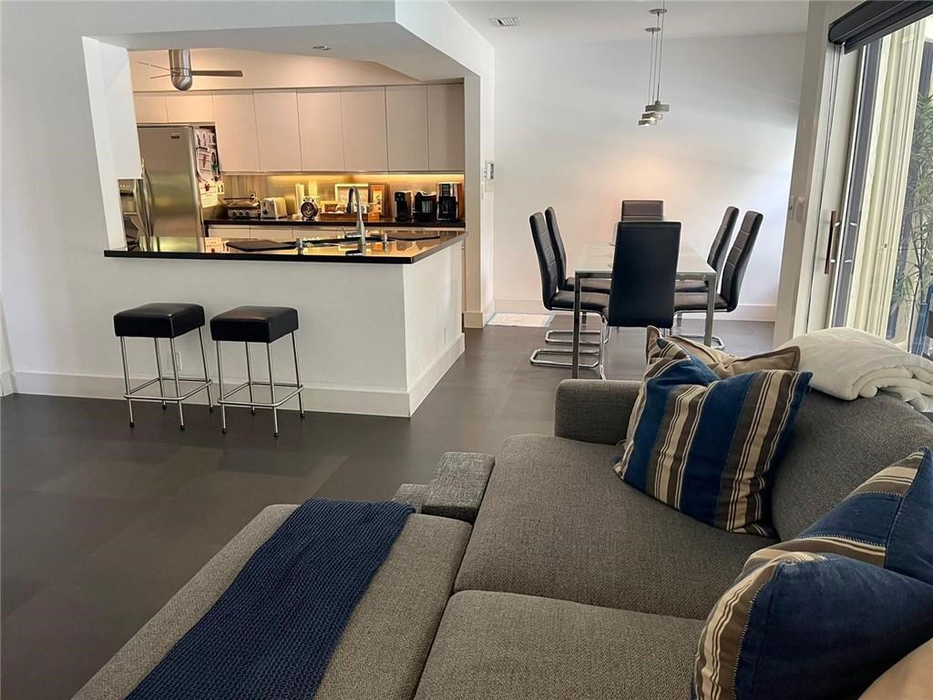 TOWN PLACE CLUB VILLAS - Residential Lease