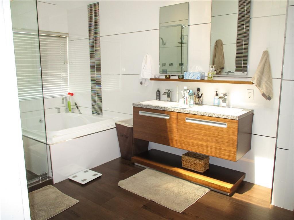 TOWN PLACE CLUB VILLAS - Residential Lease