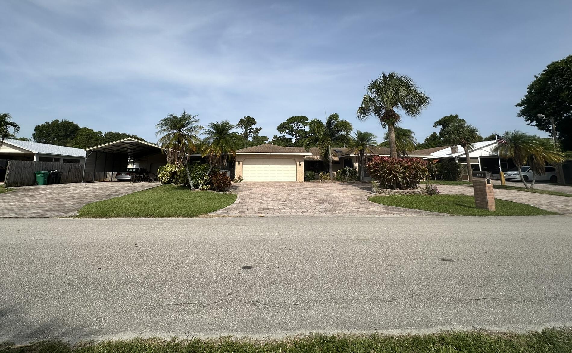 4811 Seagrape Drive