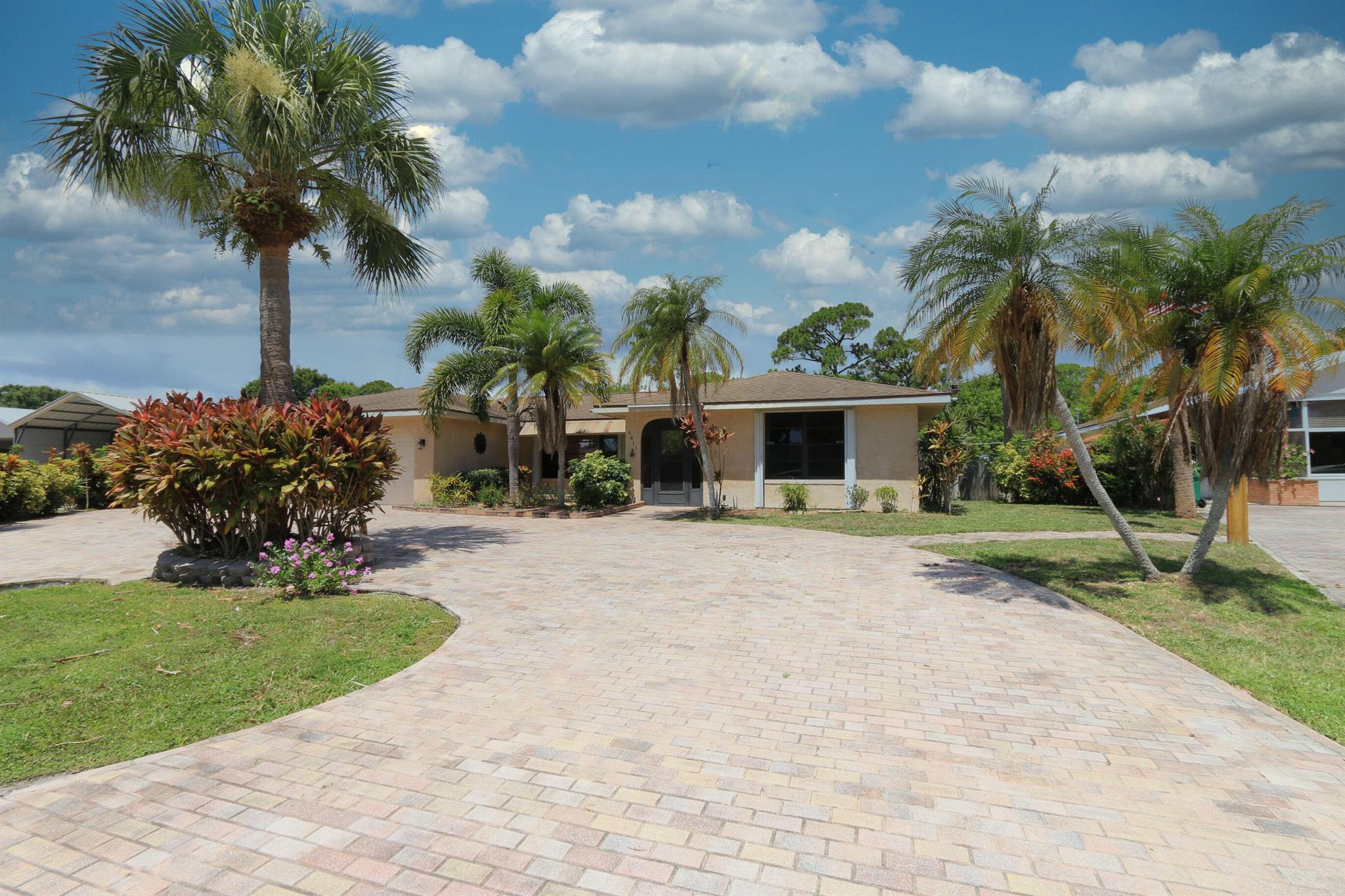 4811 Seagrape Drive