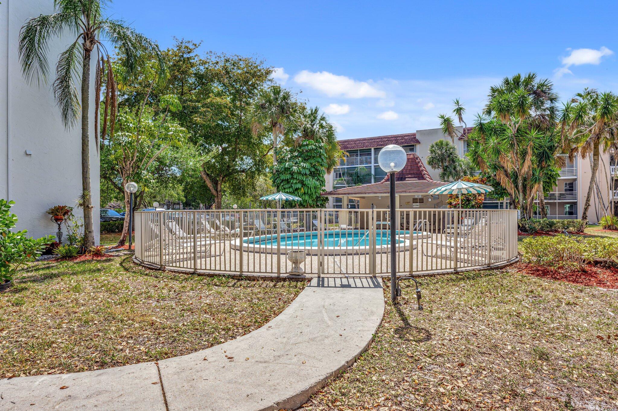 LAS VISTAS - Residential
