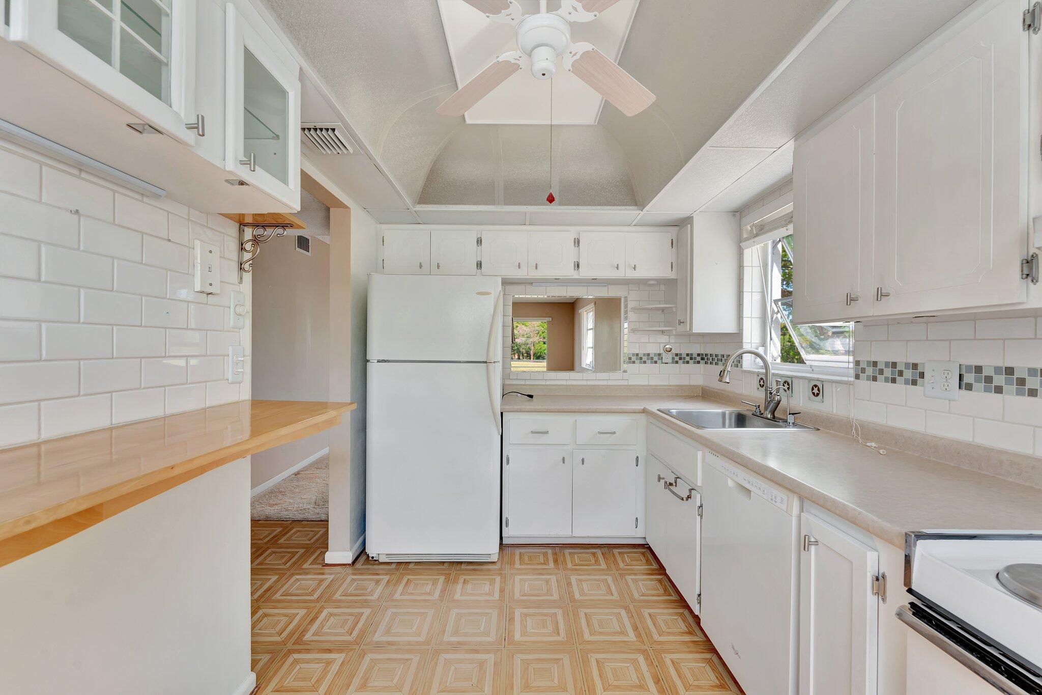 LAS VISTAS - Residential