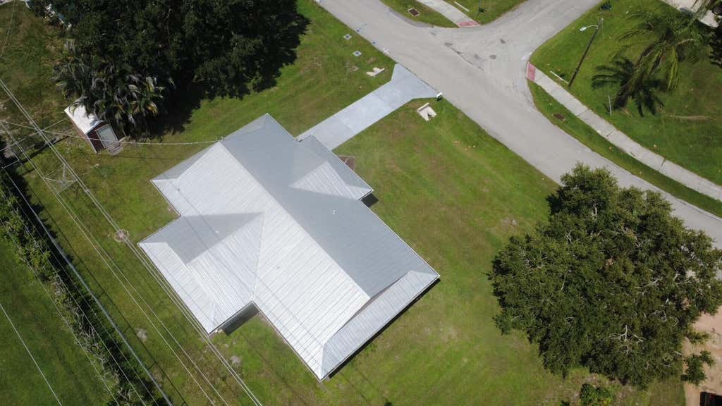 Photo of 5572 SE CABLE Drive, Stuart, FL 34997 (MLS # B26067582)