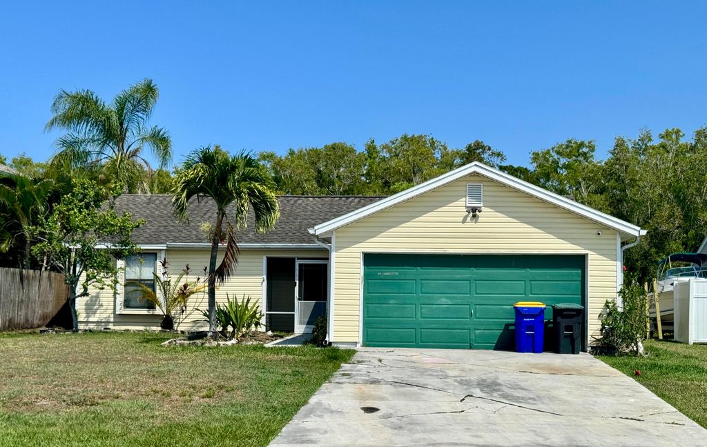 Photo of 6685 SE Amyris Court, Stuart, FL 34997 (MLS # R10986247)