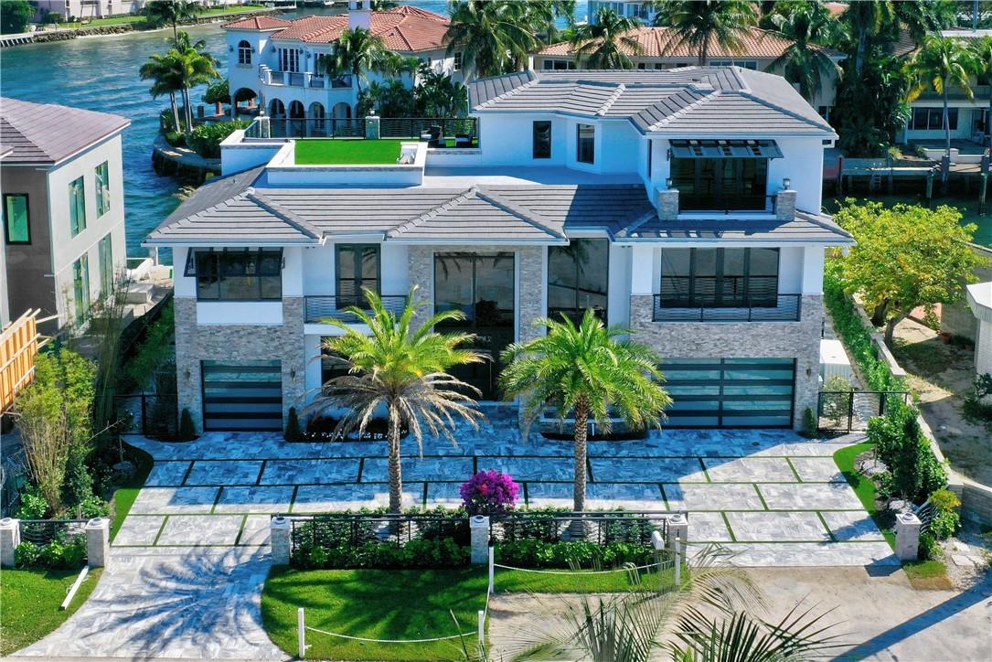 BLUE INLET LT 9 BLK 5 - Residential