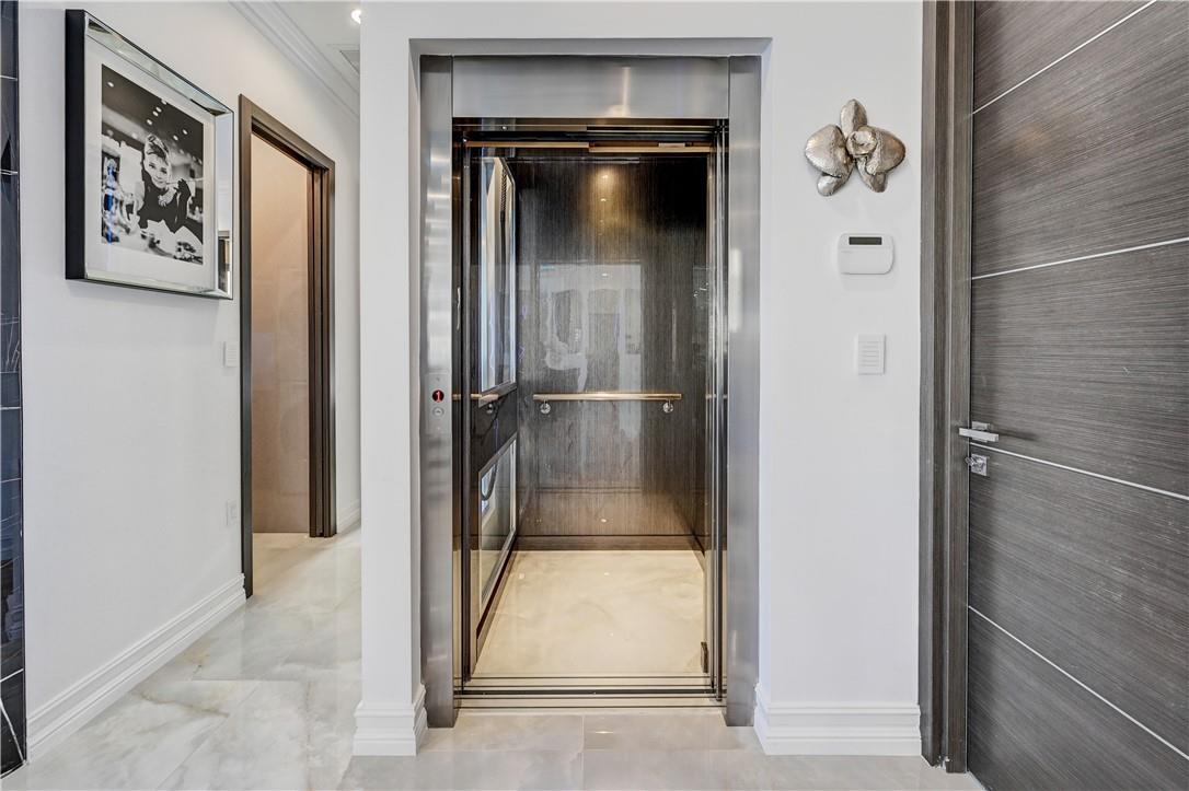 BLUE INLET LT 9 BLK 5 - Residential