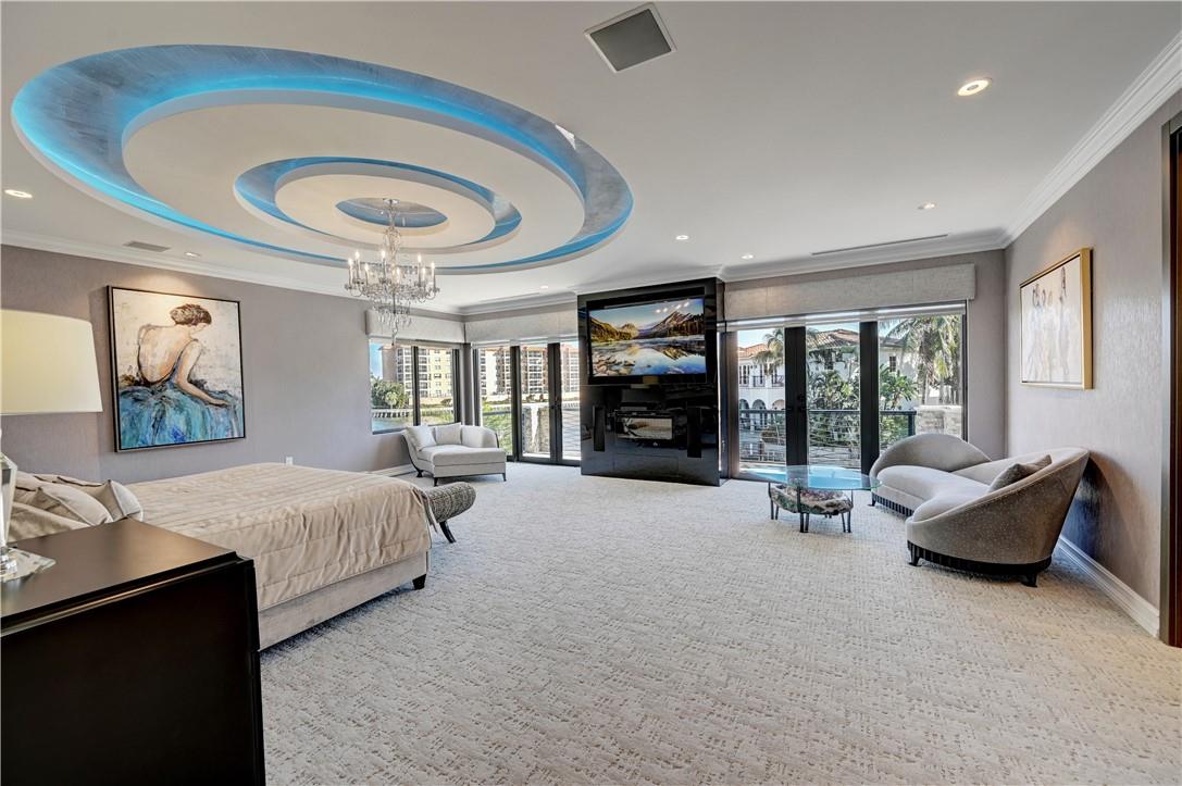 BLUE INLET LT 9 BLK 5 - Residential