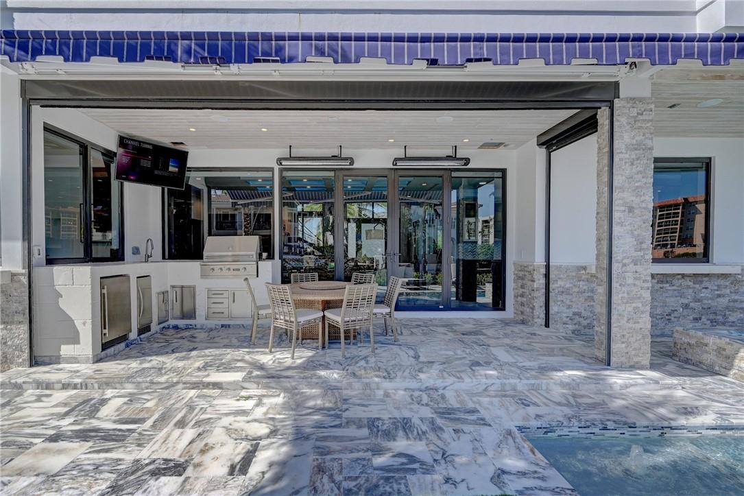 BLUE INLET LT 9 BLK 5 - Residential