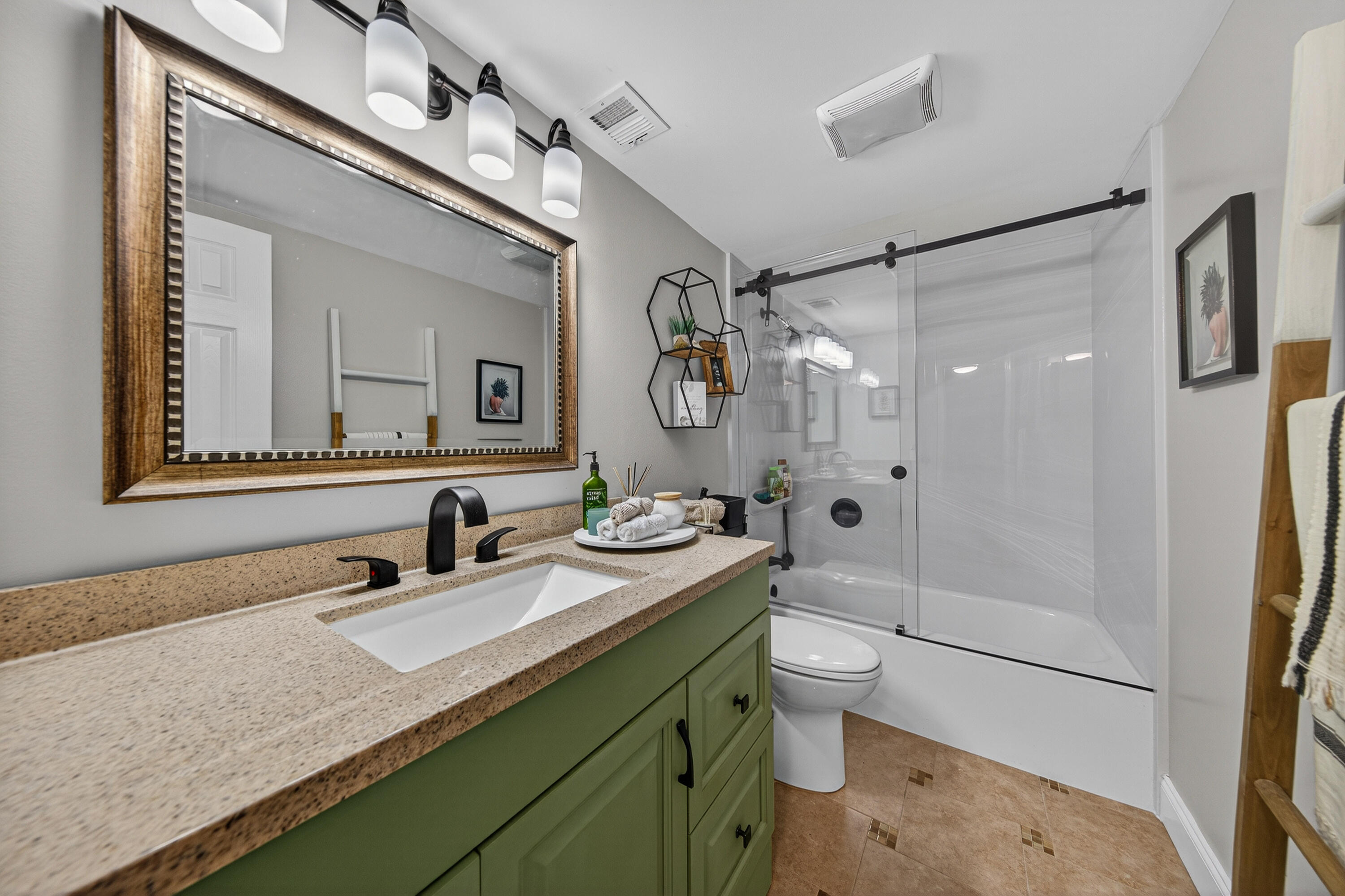 EAST POINT TOWERS CONDO - Residential