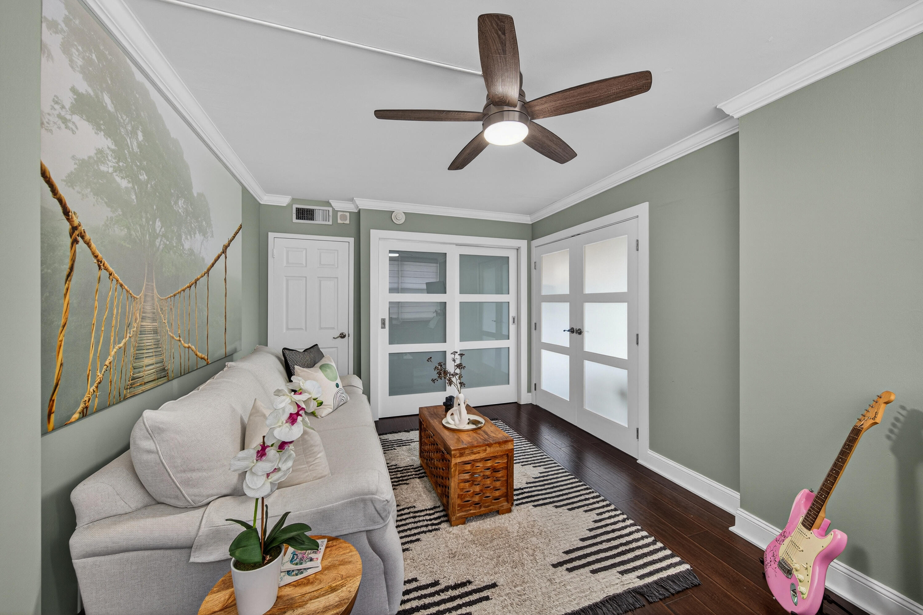 EAST POINT TOWERS CONDO - Residential