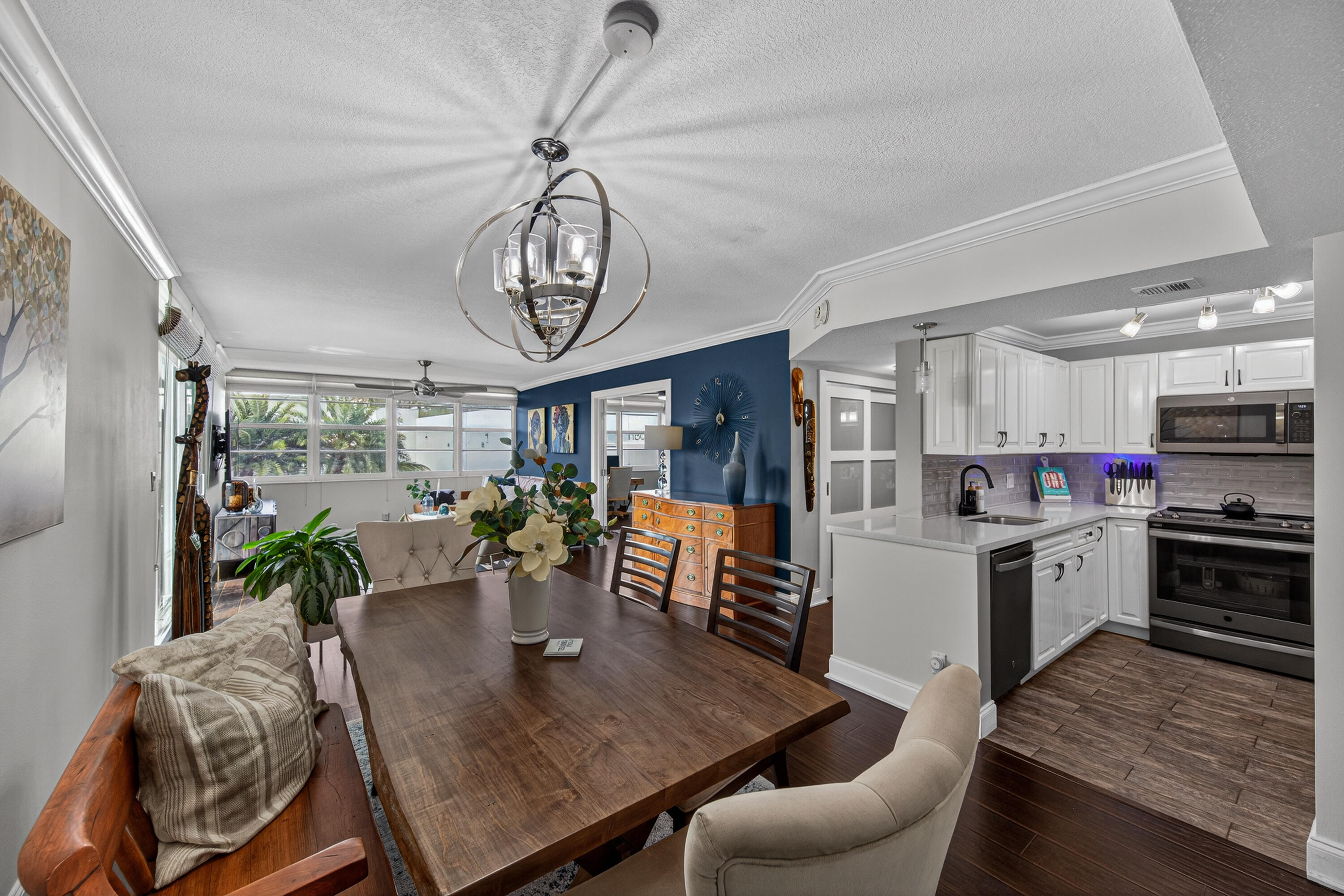 EAST POINT TOWERS CONDO - Residential