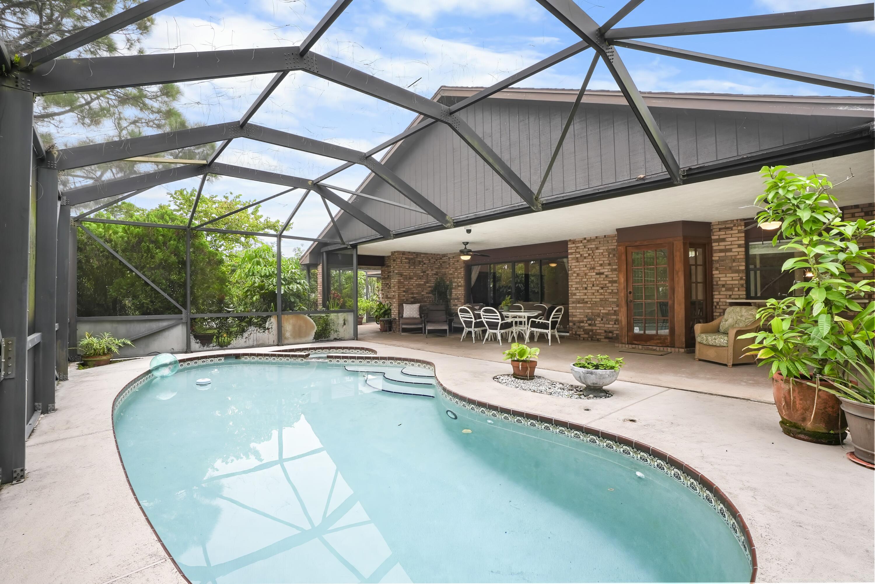 Floresta Gardens - Residential