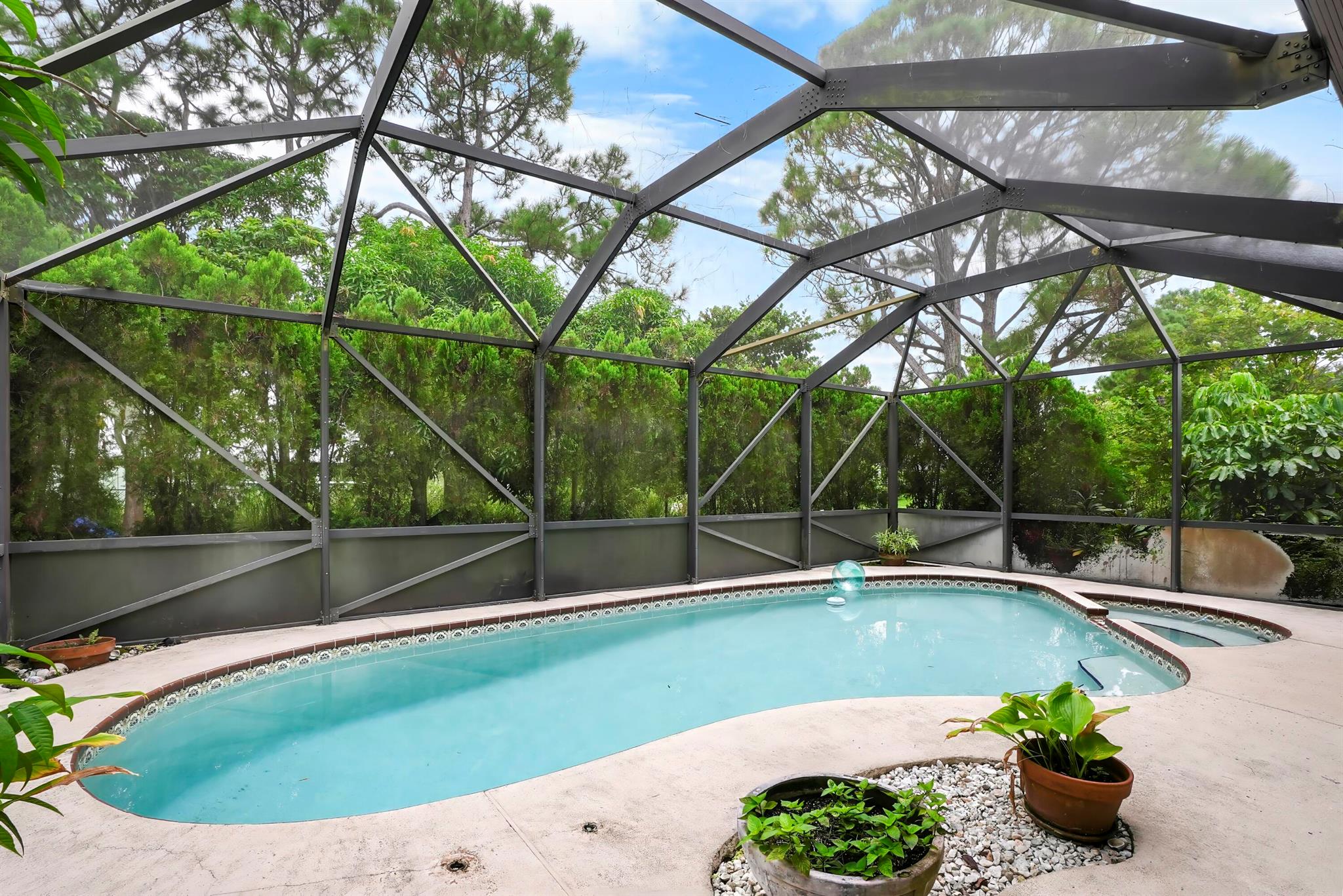 Floresta Gardens - Residential