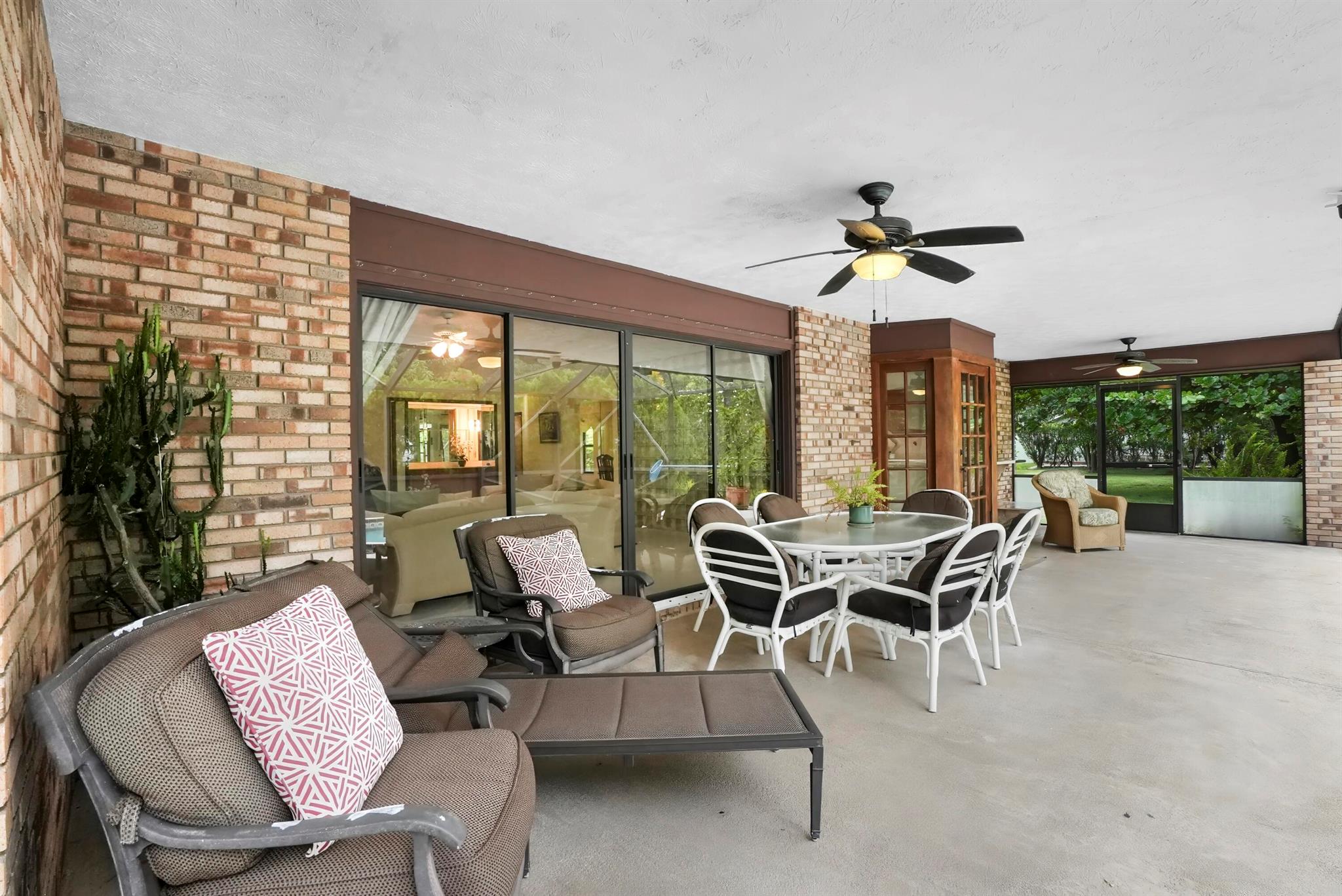 Floresta Gardens - Residential