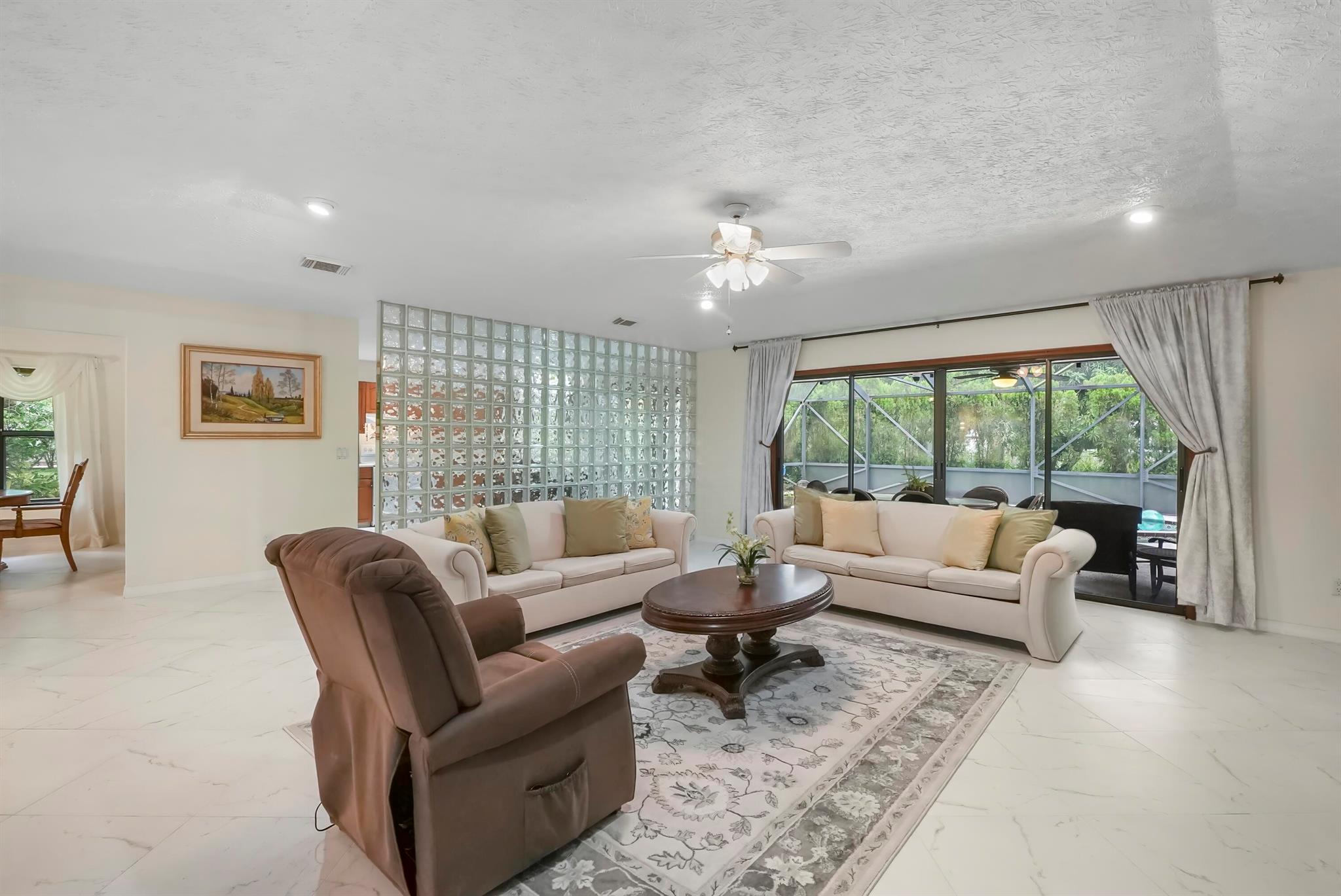 Floresta Gardens - Residential