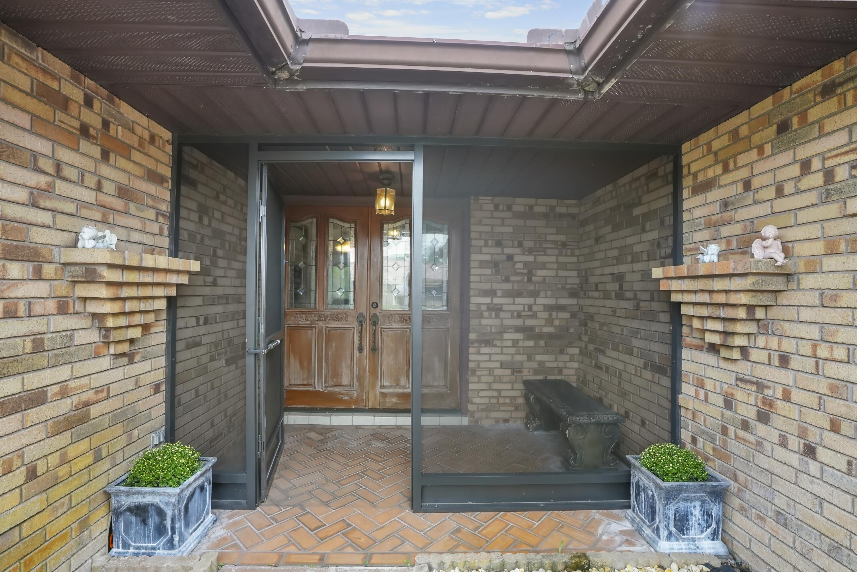 Floresta Gardens - Residential