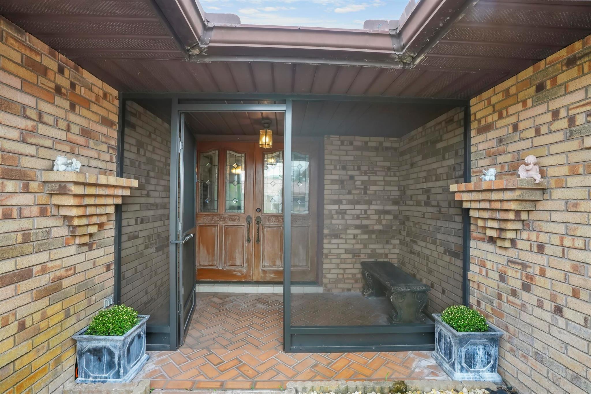 Floresta Gardens - Residential