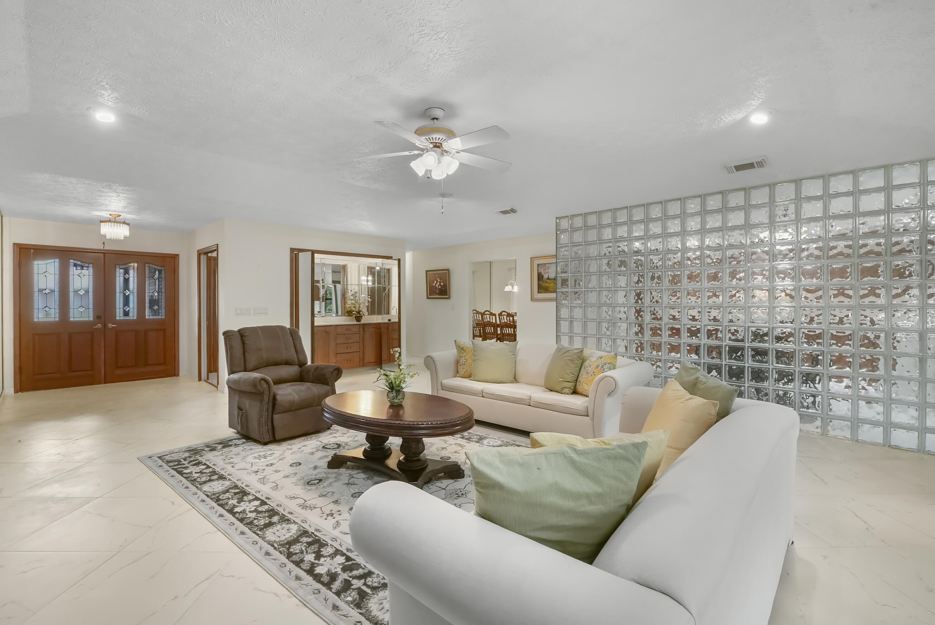 Floresta Gardens - Residential