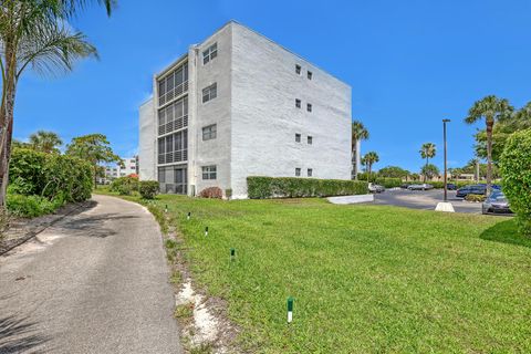 A home in Lake Worth