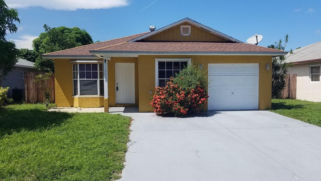 Photo of 10056 Boynton Place Circle, Boynton Beach, FL 33437 (MLS # B26022008)