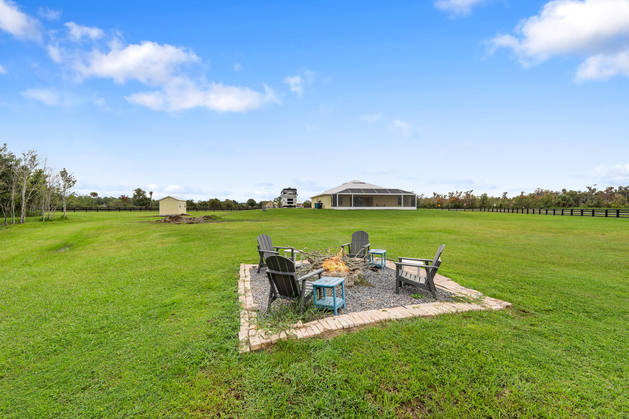 BRIDLEWOOD RANCHES - Residential