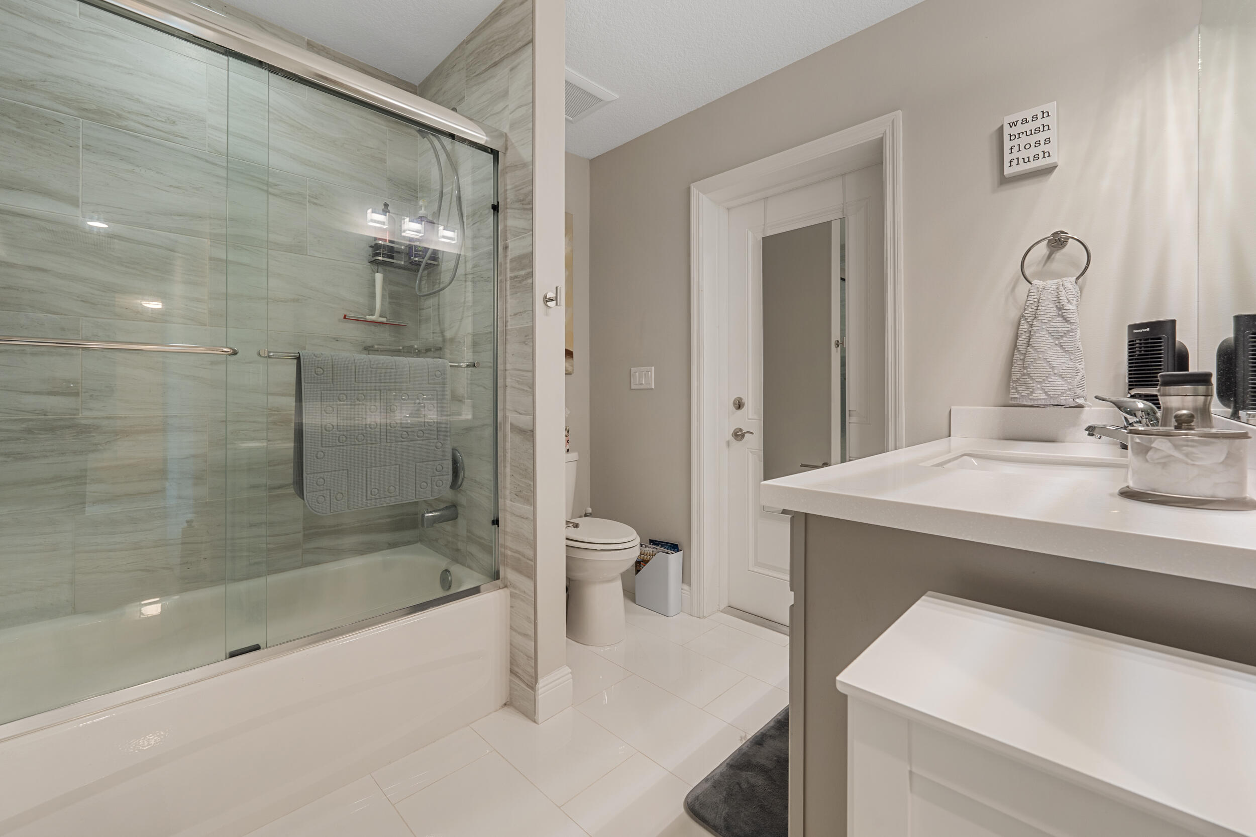 BRIDLEWOOD RANCHES - Residential