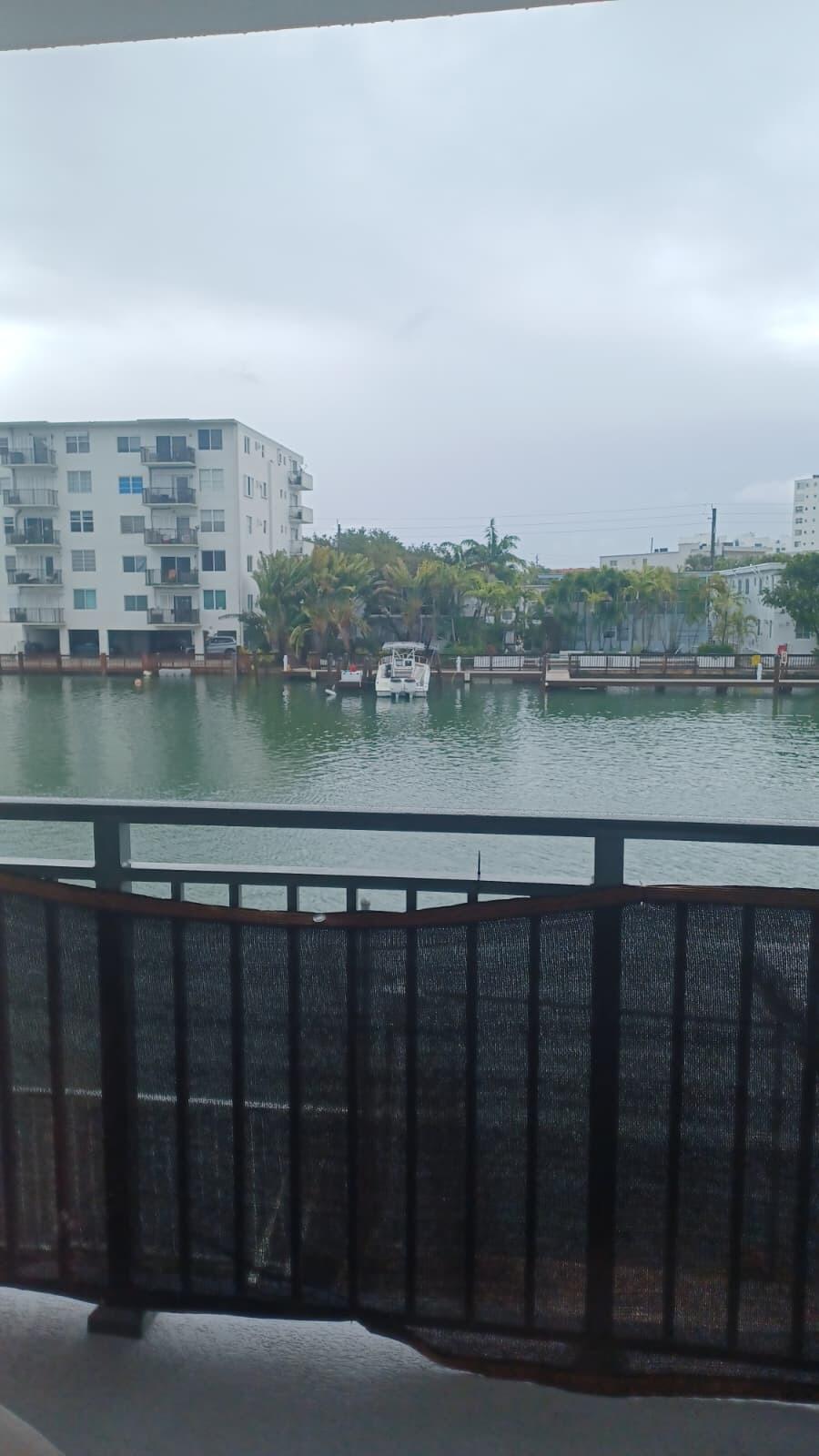 DOMINO ONE CONDO - Residential