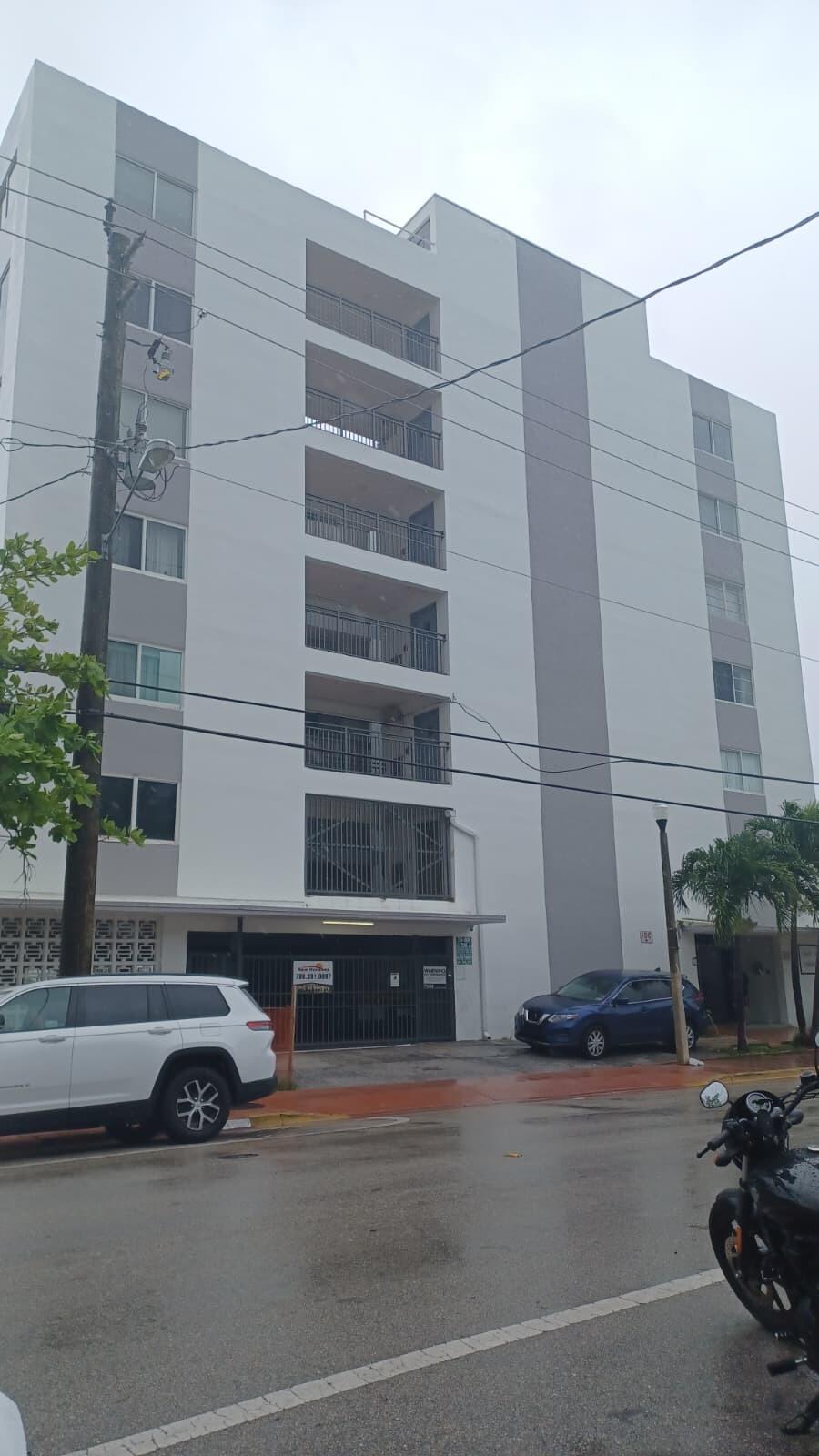 DOMINO ONE CONDO - Residential