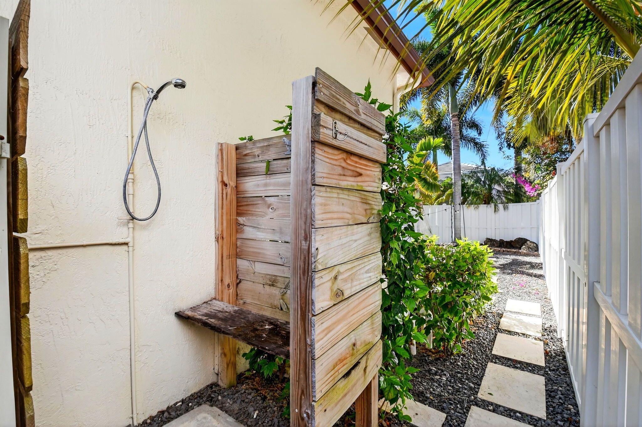 Journeys End - Residential