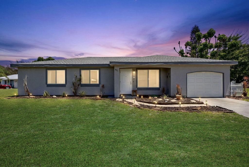 Photo of 651 SW Old Briar Avenue, Port Saint Lucie, FL 34953 (MLS # B26031556)