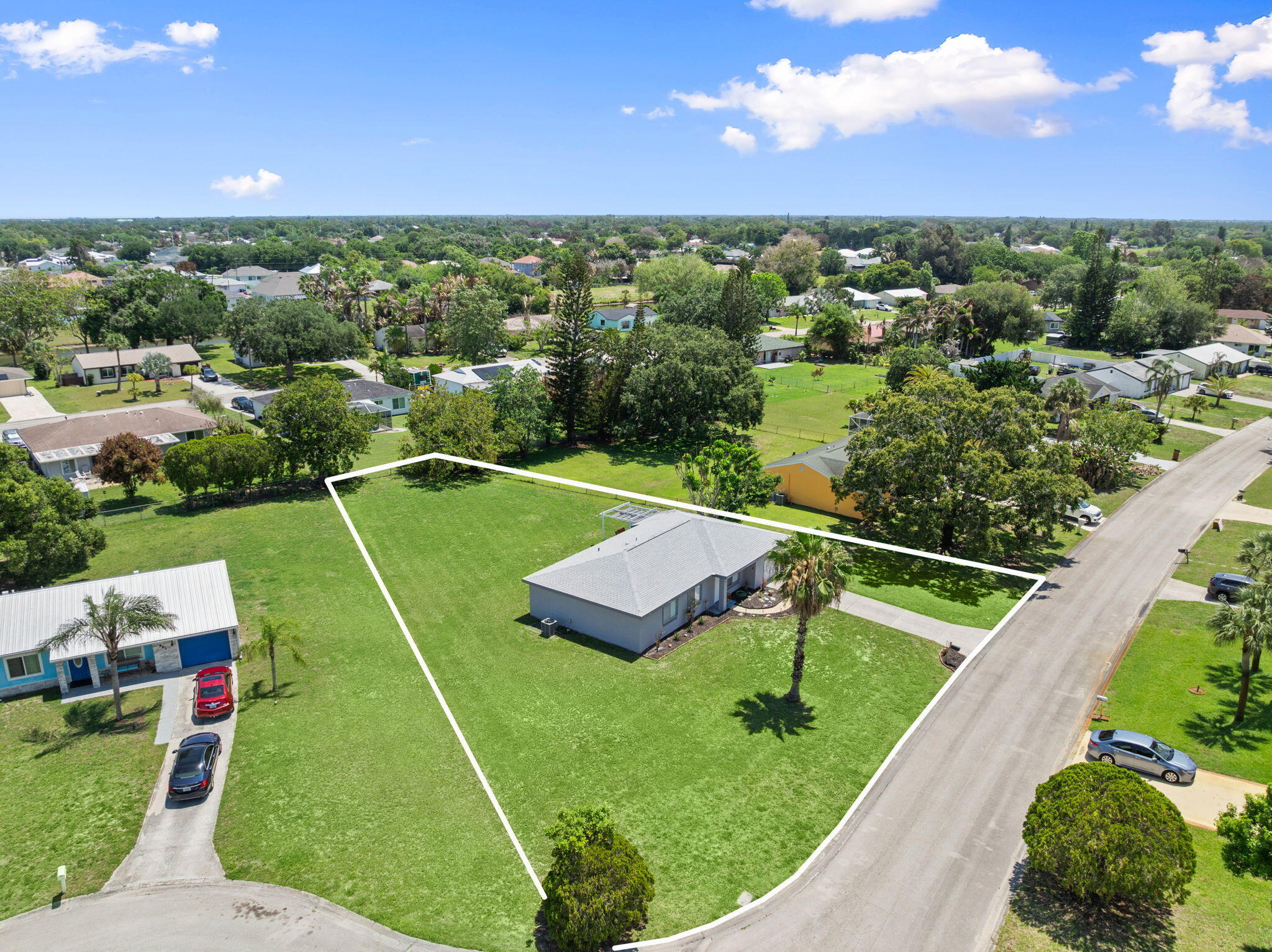 651 SW Old Briar Avenue, Port St Lucie, FL, 34953/$315,000 1 651 SW Old Briar Avenue