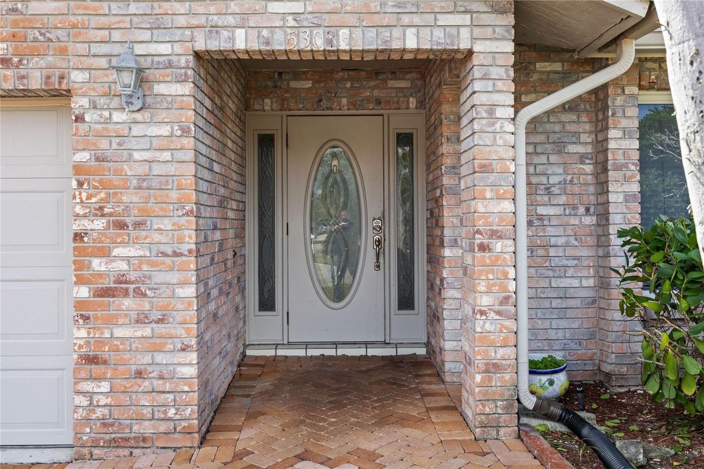 Photo of 5302 NW 64th Way, Coral Springs, FL 33067 (MLS # F10546821)