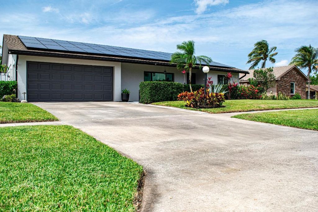 Photo of 5432 Sandhurst Circle S, Lake Worth, FL 33463 (MLS # R11091138)