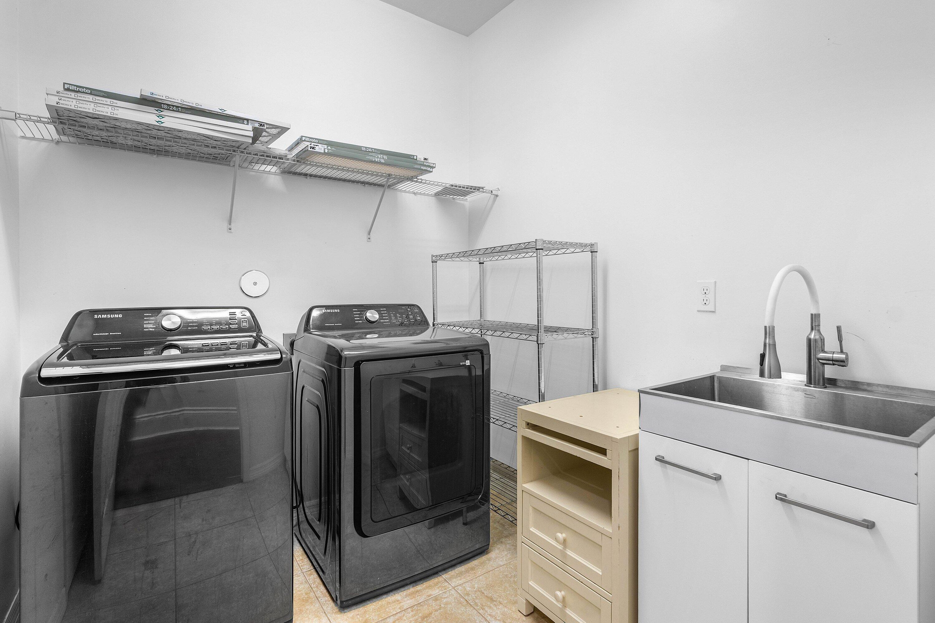 LADERA PUD - Residential