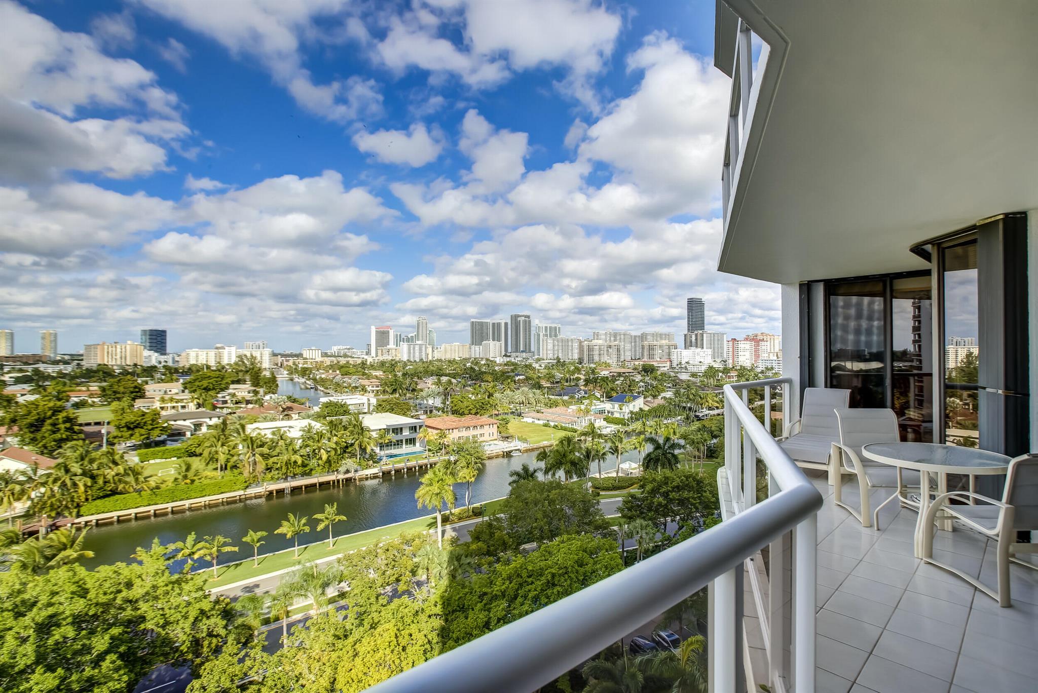 HARBORSIDE - Residential