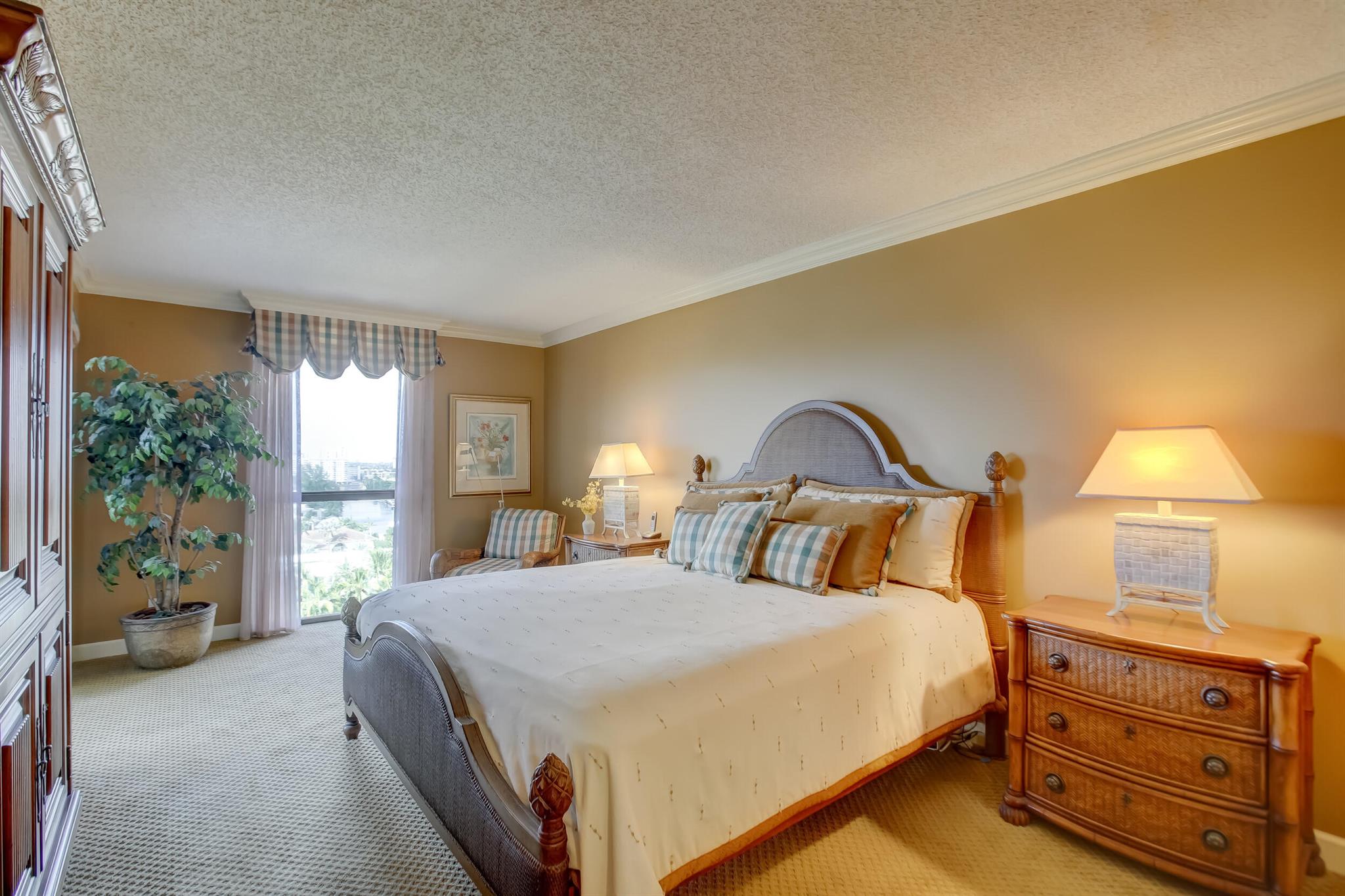 HARBORSIDE - Residential