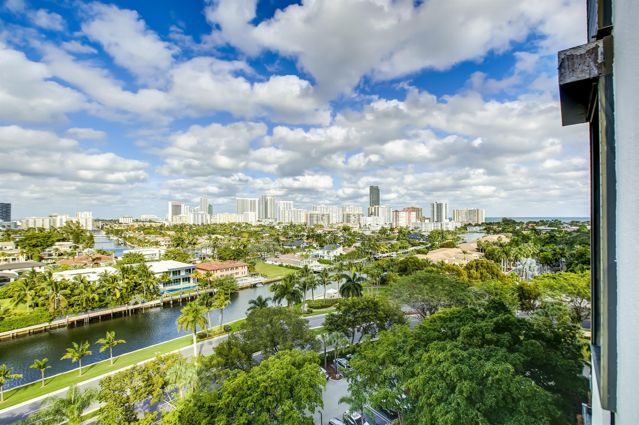 HARBORSIDE - Residential